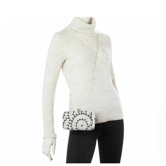 From St Xavier Alice Beaded Box Clutch White NWT! - Picture 10 of 11